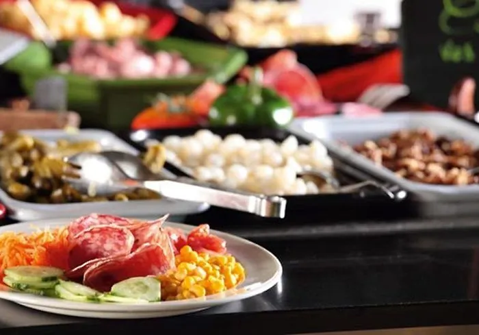 Le Terra Nova מלון 3*